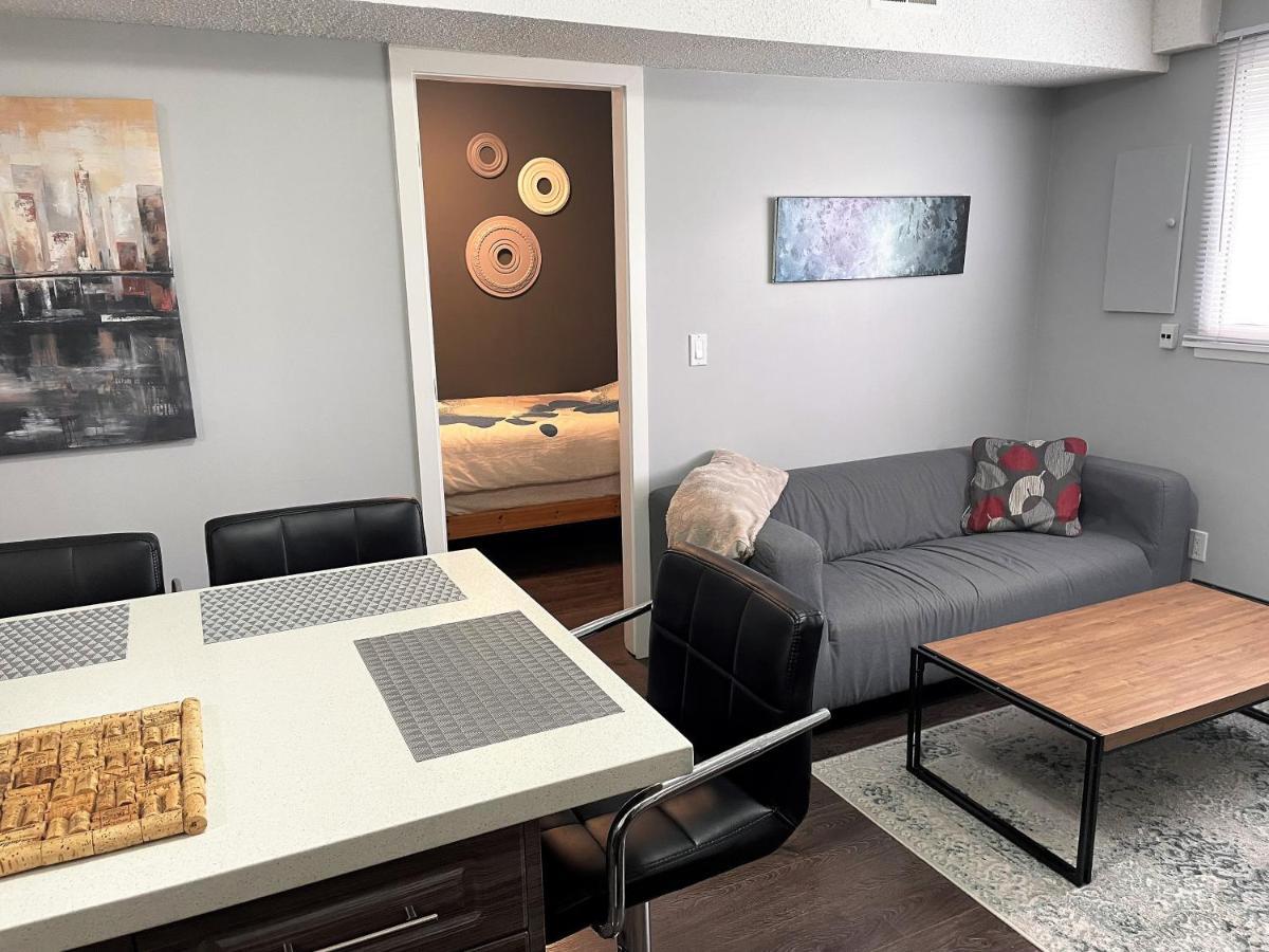 Suite Sunrise バンクーバー エクステリア 写真